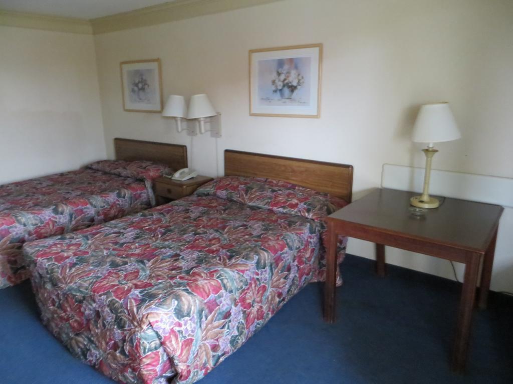 Budgetel Inn & Suites Macon Kamer foto